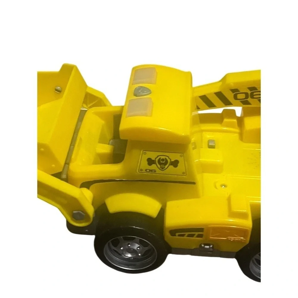 PAW Patrol Ultimate Rescue‎ Rubble Construction Truck Wrecking Ball & Scoop